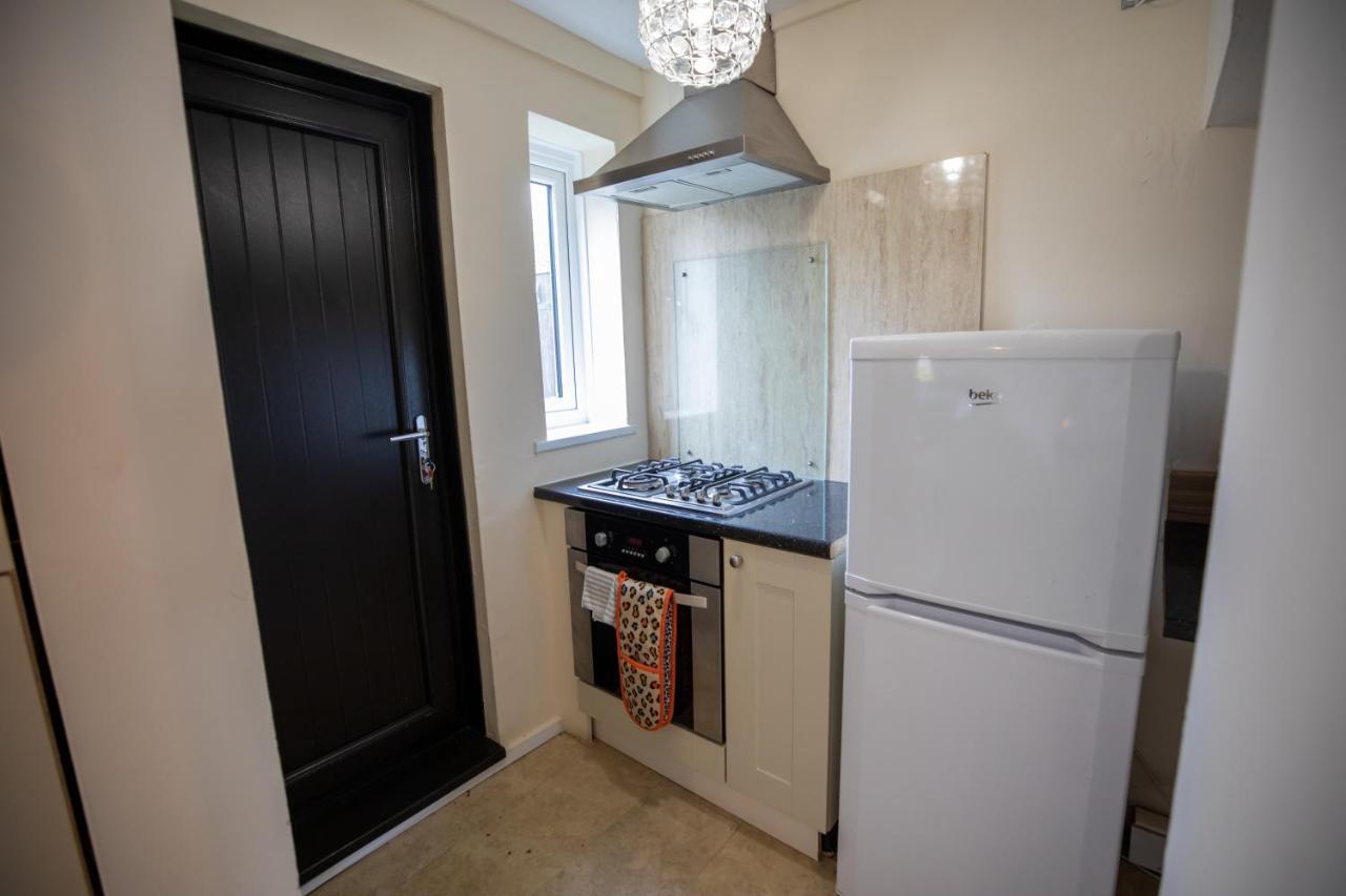 Og Stays Ii- 3Bedroom House Near Nissan & Stadium, Free Parking סנדרלנד מראה חיצוני תמונה