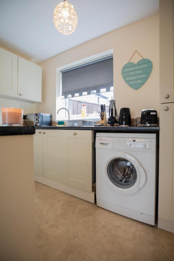 Og Stays Ii- 3Bedroom House Near Nissan & Stadium, Free Parking סנדרלנד מראה חיצוני תמונה