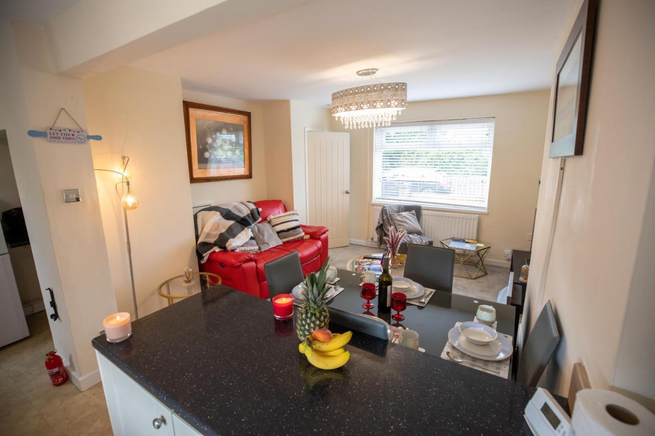סנדרלנד Og Stays Ii- 3Bedroom House Near Nissan & Stadium, Free Parking מראה חיצוני תמונה